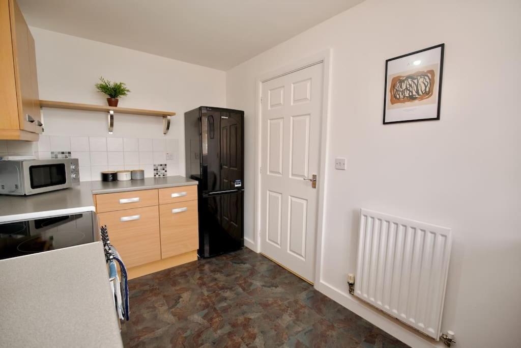 Highley'S Nest - Fully Furnished Gem, Free Private Parking, Sky Tv & Netflix Villa Coventry Bagian luar foto