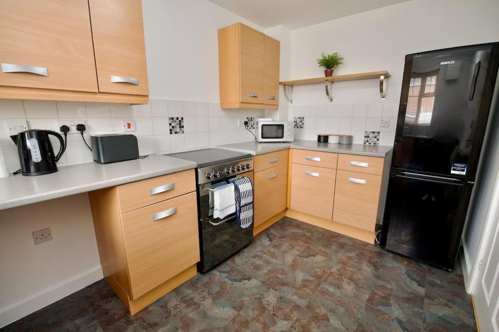 Highley'S Nest - Fully Furnished Gem, Free Private Parking, Sky Tv & Netflix Villa Coventry Bagian luar foto